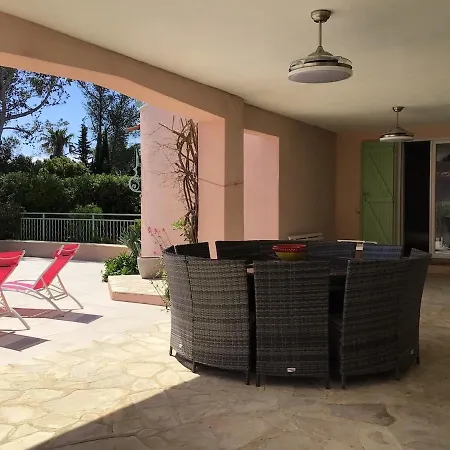La Rosa Vue Exceptionnelle Avec Piscine Terrain De Petanque Saint Aygulf